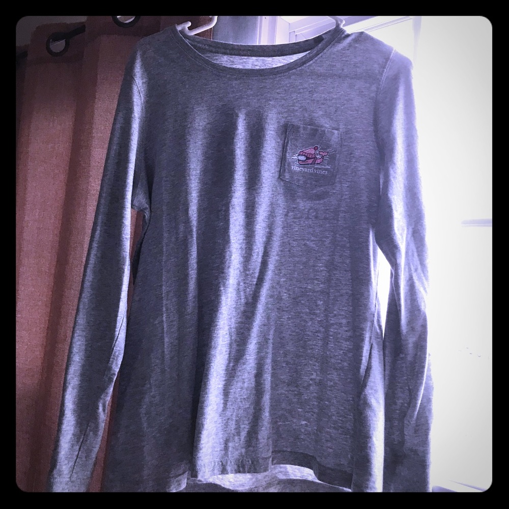 Women’s Vineyard Vines tee